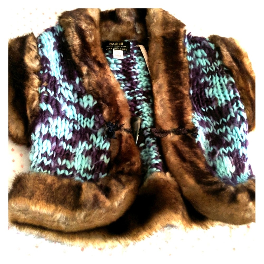 Girls vest faux fur lined